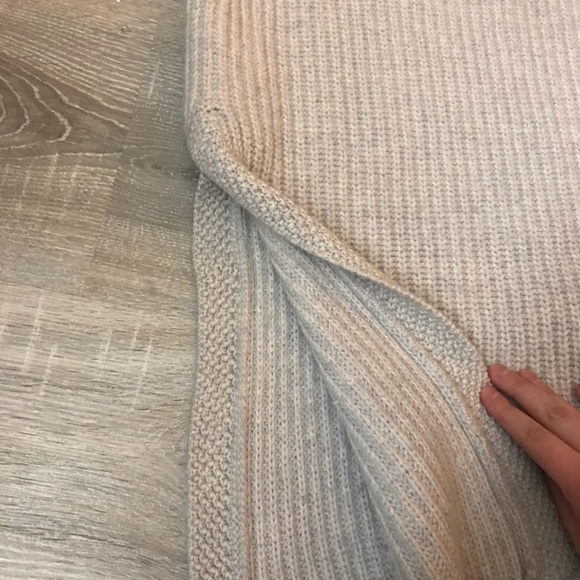 Aritzia Wilfred Durandal Sweater Grey 100% Wool - Picture 6 of 11